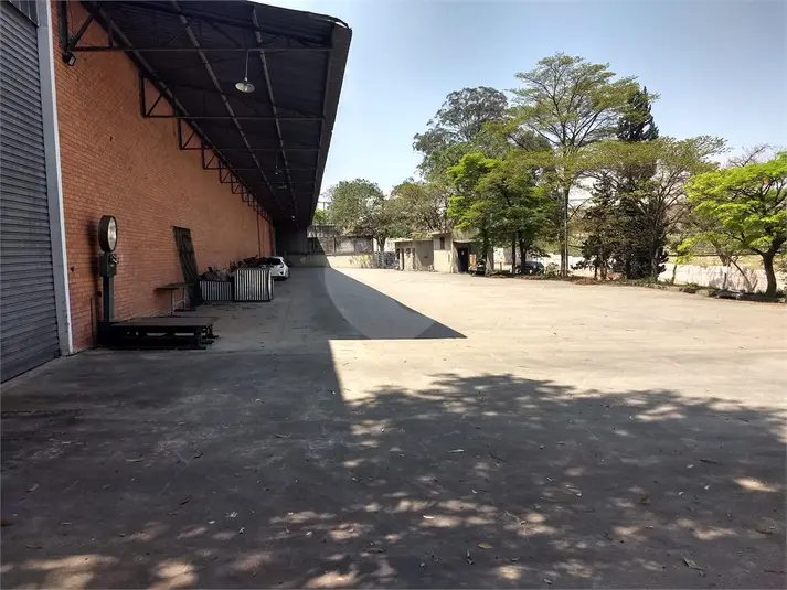 Galpão à venda em Jaraguá – SP