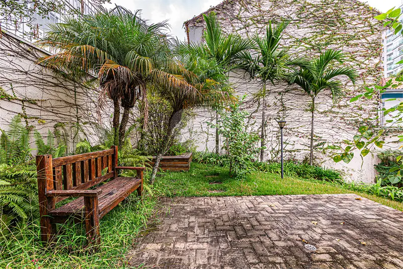 Casa com 4 quartos à venda em Pacaembú – SP