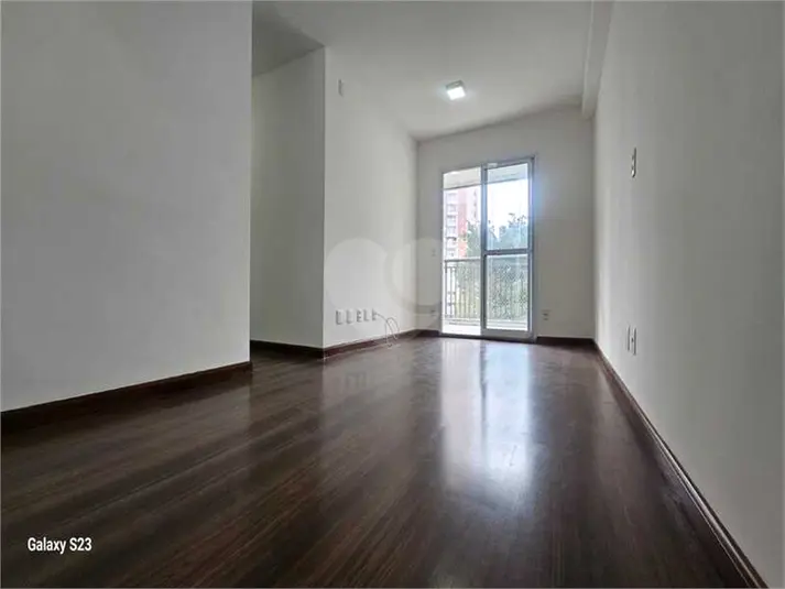 Apartamento com 3 quartos para alugar em Vila Prudente – SP