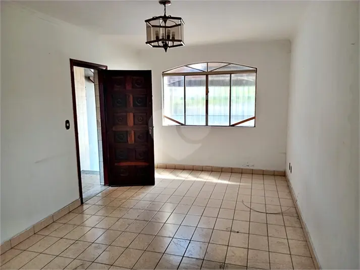 Sobrado com 3 quartos à venda ou para alugar em Jardim Peri – SP