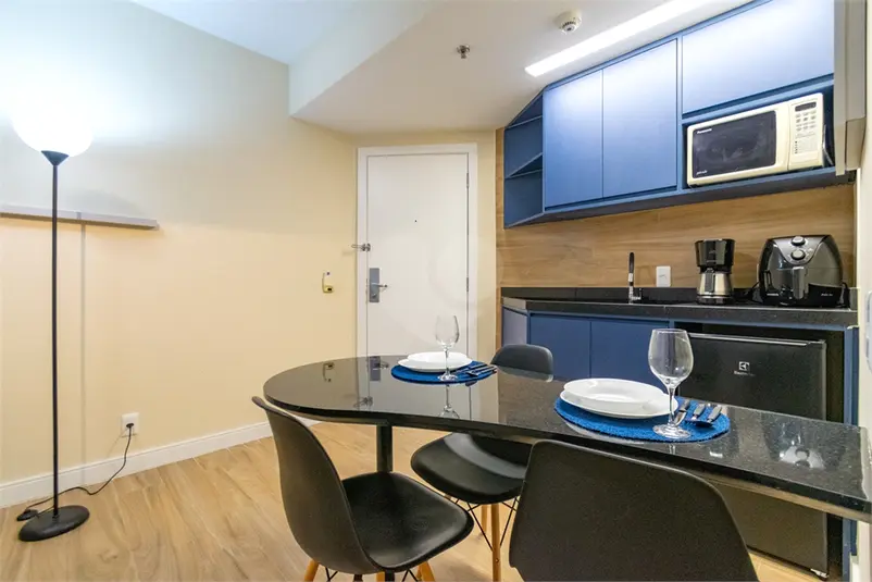 Flat com 1 quarto à venda em Moema – SP