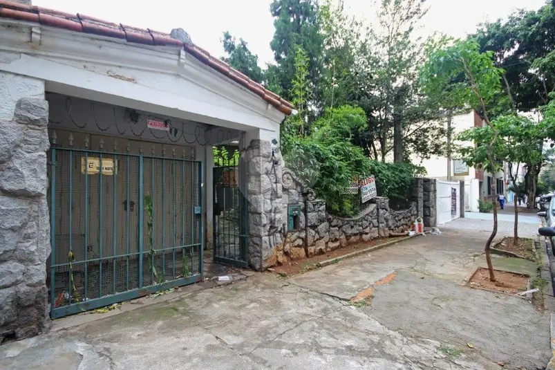 Casa térrea à venda em Higienópolis – SP