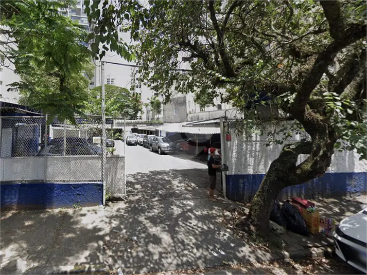 Terreno com 1 quarto à venda em Campo Belo – SP