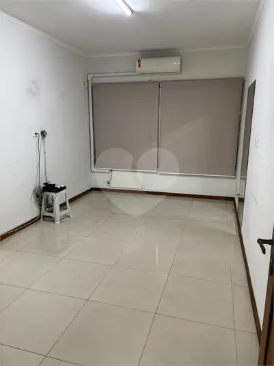 Casa com 4 quartos à venda ou para alugar em Anália Franco – SP