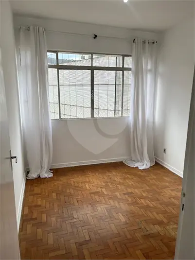Apartamento com 2 quartos para alugar em Liberdade – SP