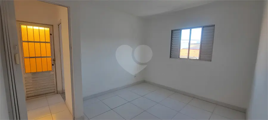 Casa com 2 quartos para alugar em Vila Carrão – SP
