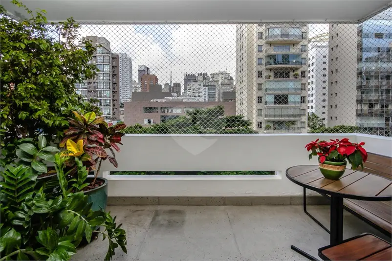 Apartamento com 3 quartos à venda em Jardim América – SP