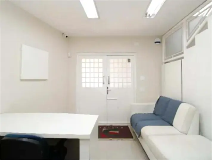 Casa à venda em Santana – SP