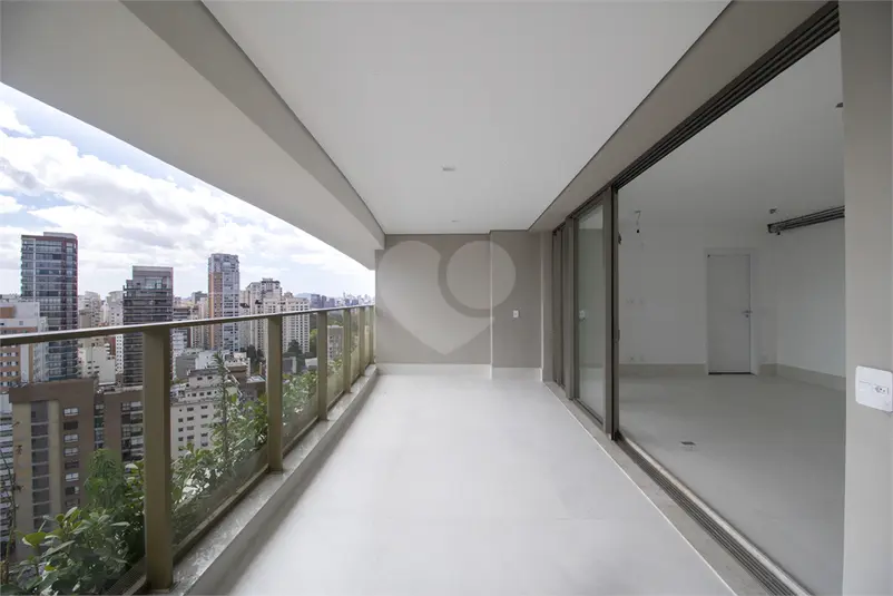Apartamento com 3 quartos à venda em Moema – SP