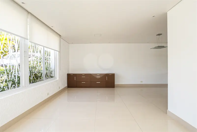 Casa com 3 quartos à venda em Alto de Pinheiros – SP