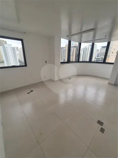 Salas à venda em Moema – SP