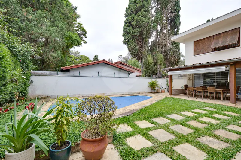Sobrado com 4 quartos à venda em Granja Julieta – SP