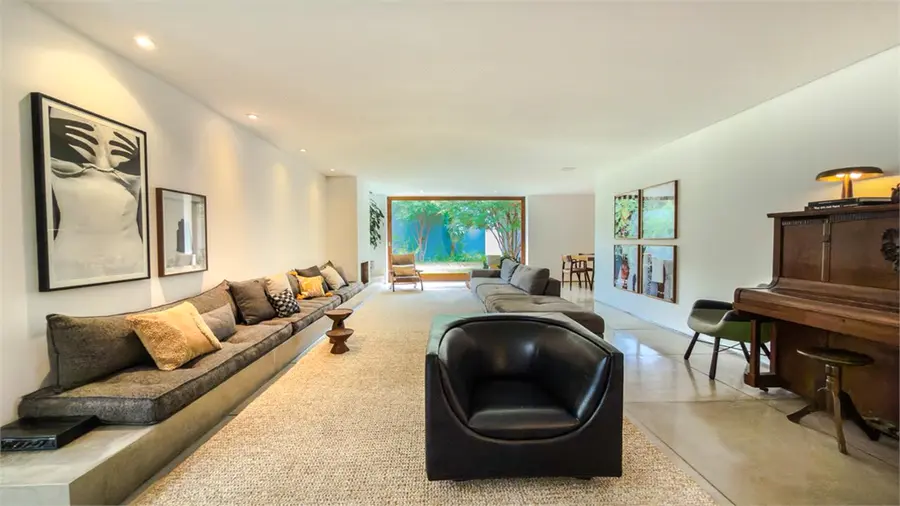 Casa térrea com 3 quartos à venda em Alto de Pinheiros – SP