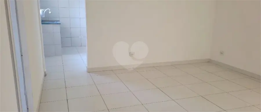 Casa com 3 quartos para alugar em Vila Carrão – SP