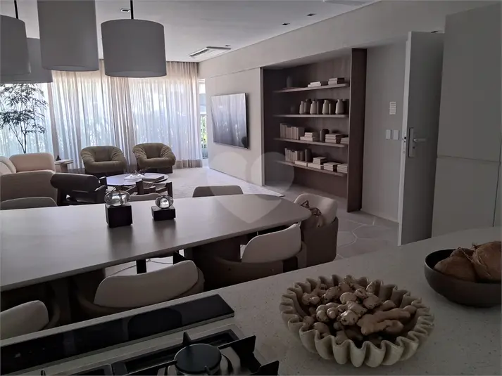 Apartamento com 3 quartos à venda em Moema – SP