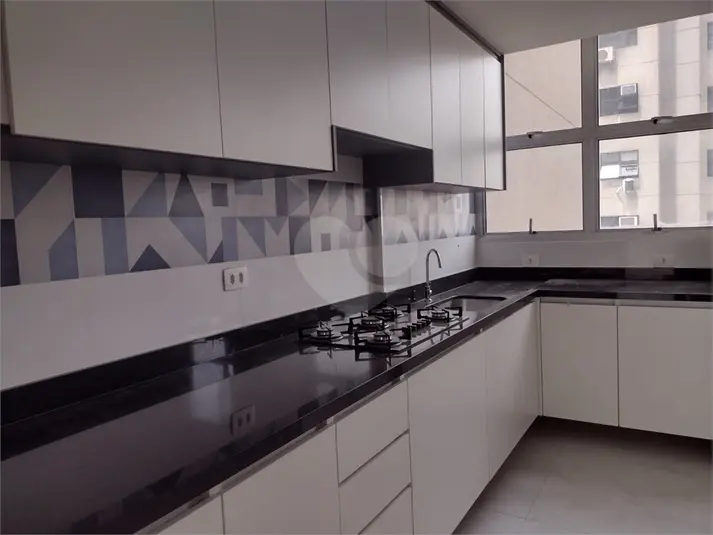 Apartamento com 2 quartos para alugar em Itaim Bibi – SP