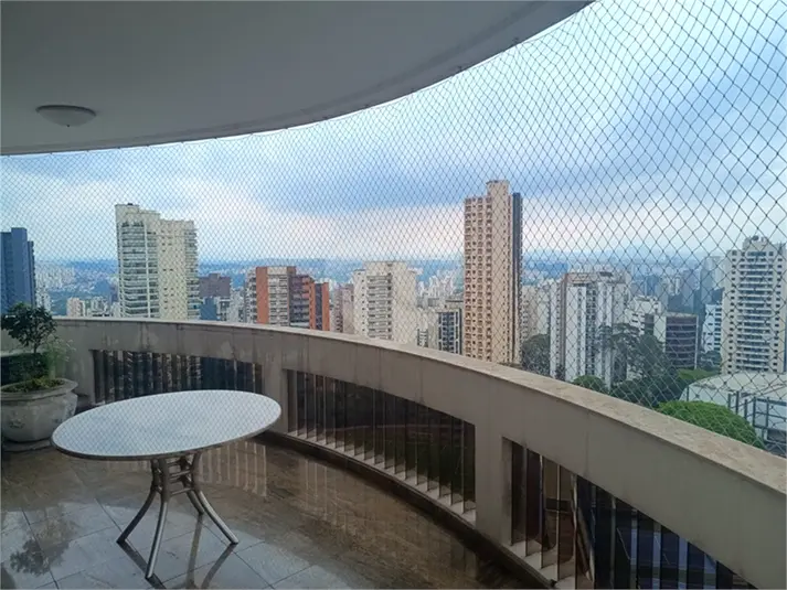 Apartamento com 4 quartos à venda em Morumbi – SP