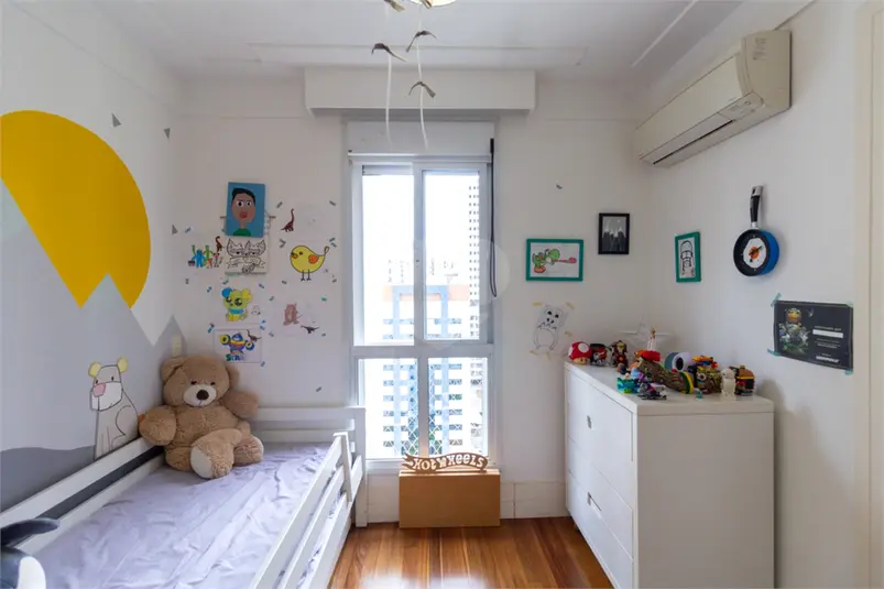 Apartamento com 4 quartos à venda em Moema – SP