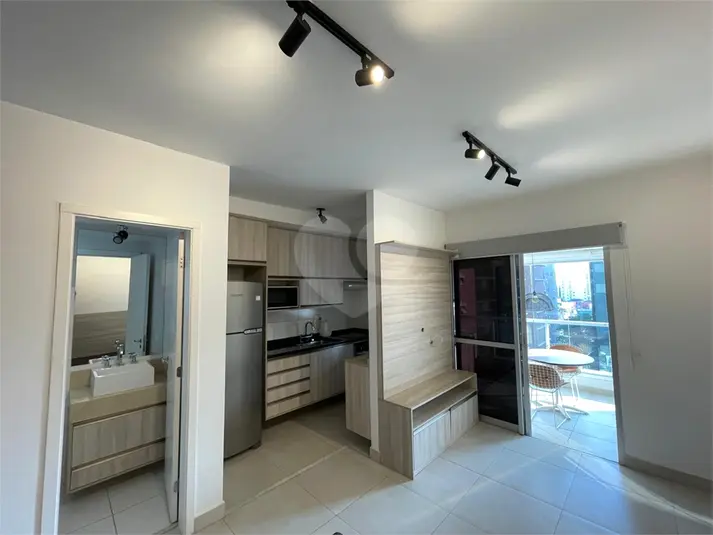 Apartamento com 1 quarto à venda ou para alugar em Moema – SP