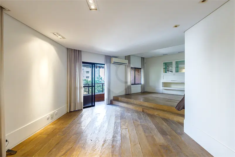 Apartamento com 3 quartos à venda em Itaim Bibi – SP