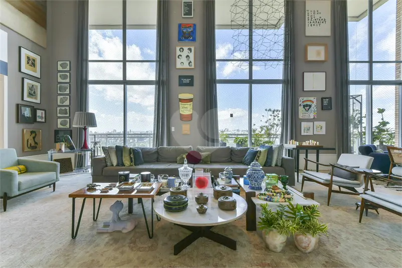 Duplex com 4 quartos à venda em Vila Nova Conceição – SP