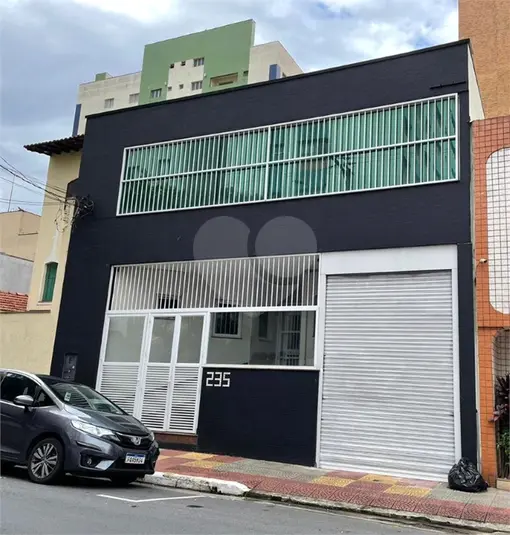 Prédio inteiro para alugar em Santo Antônio – SP