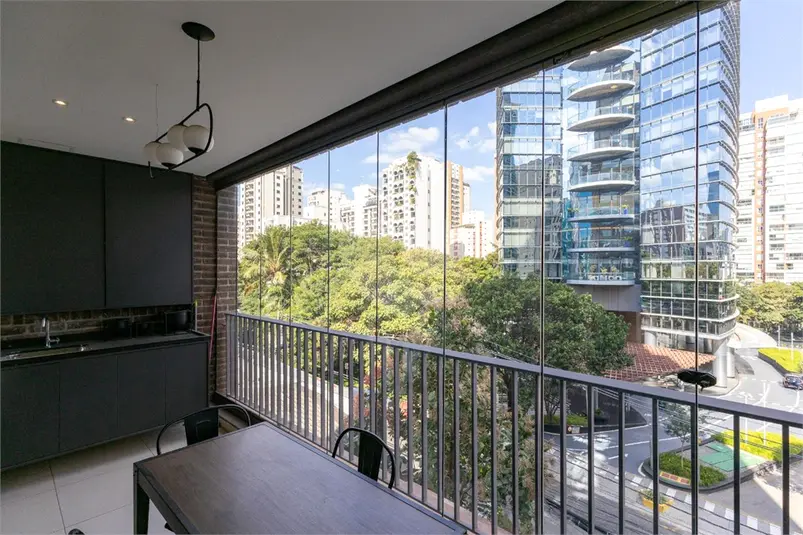 Apartamento com 1 quarto à venda ou para alugar em Itaim Bibi – SP