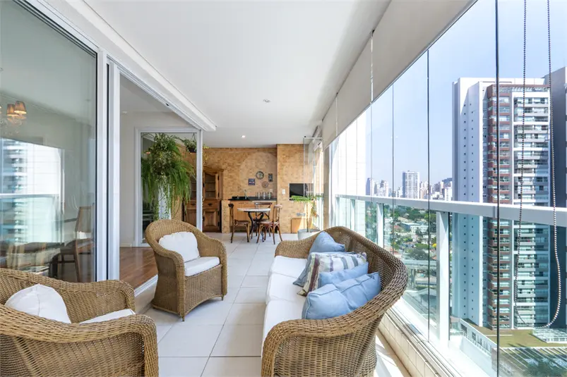 Apartamento com 3 quartos à venda em Campo Belo – SP
