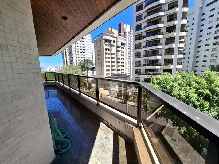 Apartamento com 4 quartos à venda em Santana – SP
