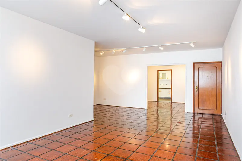 Apartamento com 3 quartos à venda em Itaim Bibi – SP