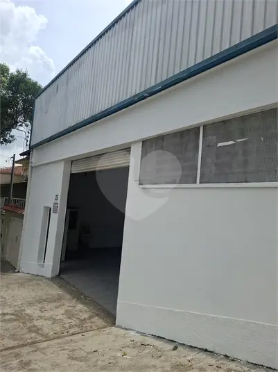 Galpão à venda ou para alugar em Aclimação – SP