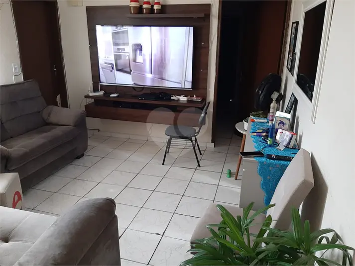 Sobrado com 4 quartos à venda em Horto – SP