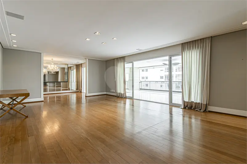 Apartamento com 3 quartos à venda em Vila Nova Conceição – SP