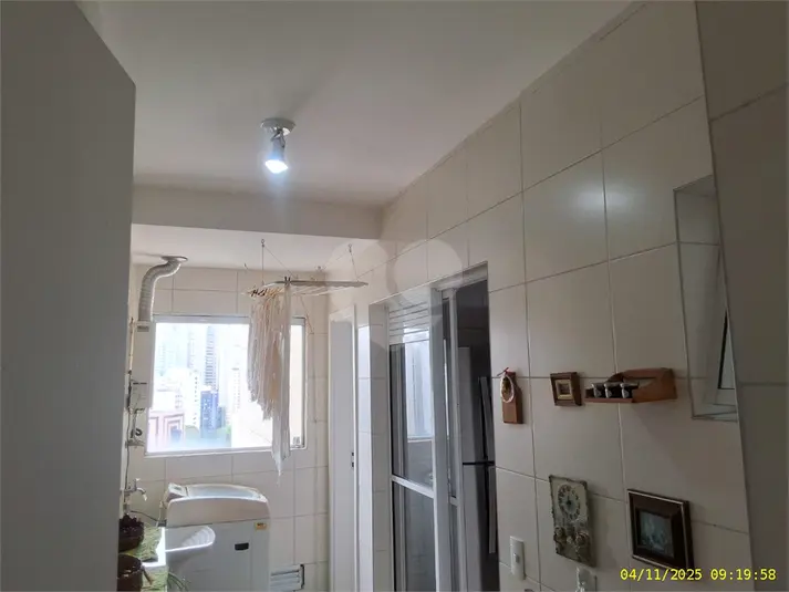 Apartamento com 3 quartos para alugar em Morumbi – SP