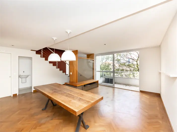 Duplex com 3 quartos à venda em Itaim Bibi – SP