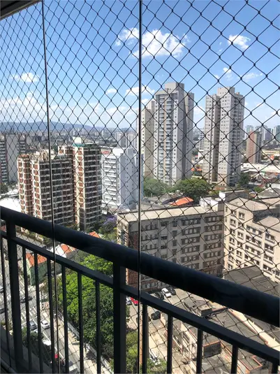 Apartamento com 3 quartos à venda ou para alugar em Vila Romana – SP