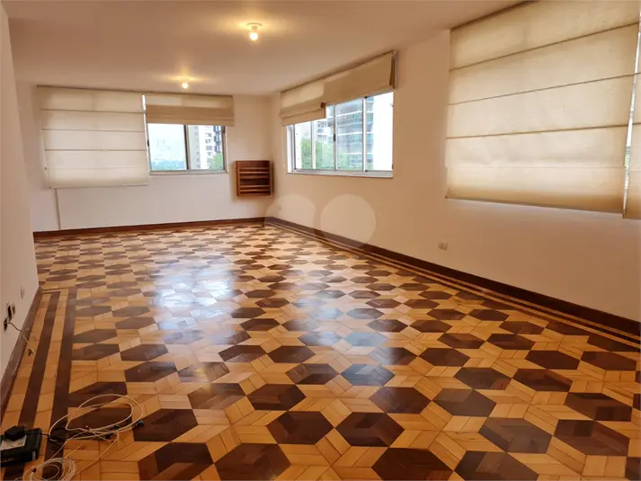Apartamento com 3 quartos à venda ou para alugar em Itaim Bibi – SP