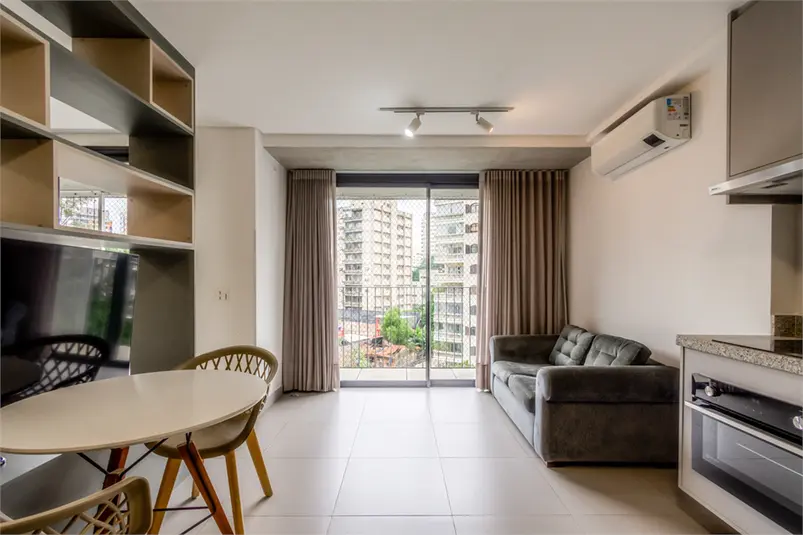 Apartamento com 1 quarto à venda ou para alugar em Vila Madalena – SP