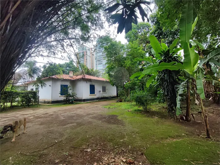 Terreno com 1 quarto à venda em Campo Belo – SP