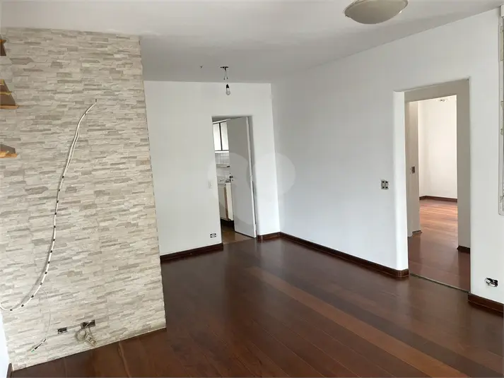 Apartamento com 3 quartos para alugar em Pinheiros – SP
