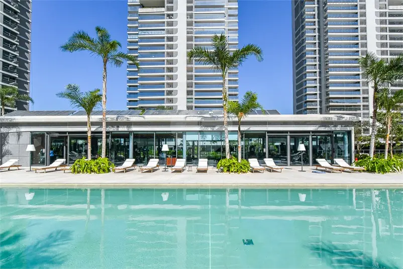 Apartamento com 4 quartos à venda em Morumbi – SP