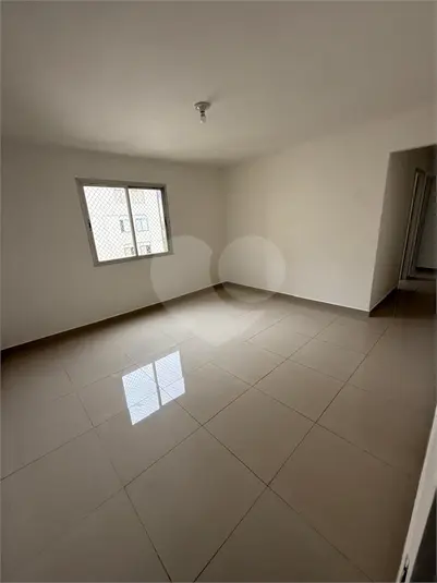 Apartamento com 3 quartos para alugar em Vila Mariana – SP