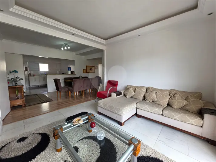 Apartamento com 3 quartos para alugar em Santana – SP