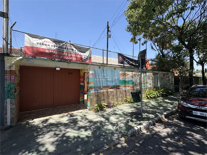 Casa à venda ou para alugar em Butantã – SP