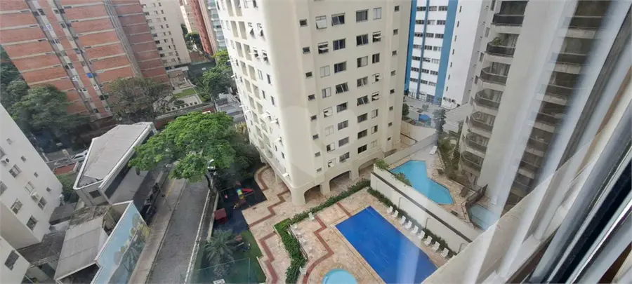 Apartamento com 3 quartos à venda em Moema – SP