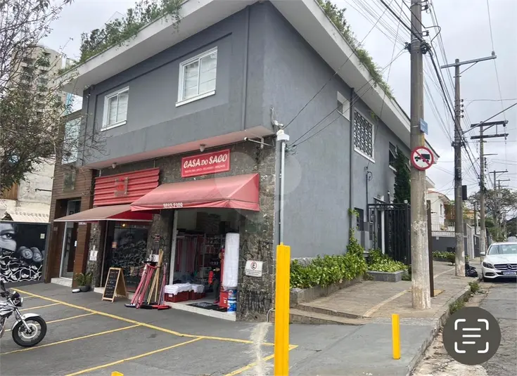Prédio inteiro à venda em Vila Madalena – SP
