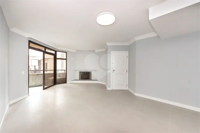 Apartamento com 3 quartos à venda em Moema – SP