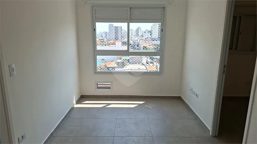 Apartamento com 2 quartos para alugar em Vila Mazzei – SP