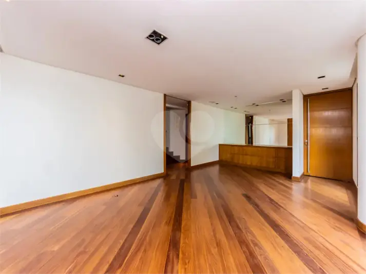 Apartamento com 3 quartos à venda em Moema – SP