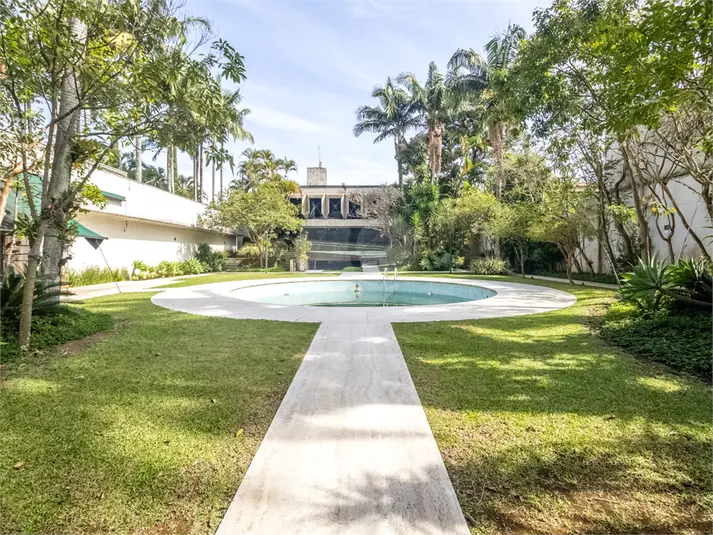 Casa com 5 quartos à venda em Jardim Luzitânia – SP